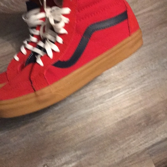 Vans - Picture 4 of 5